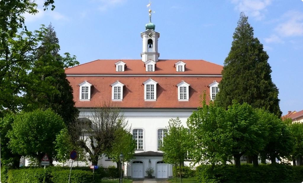 Herrnhut Komensky Gaeste- Und Tagungshaus מראה חיצוני תמונה
